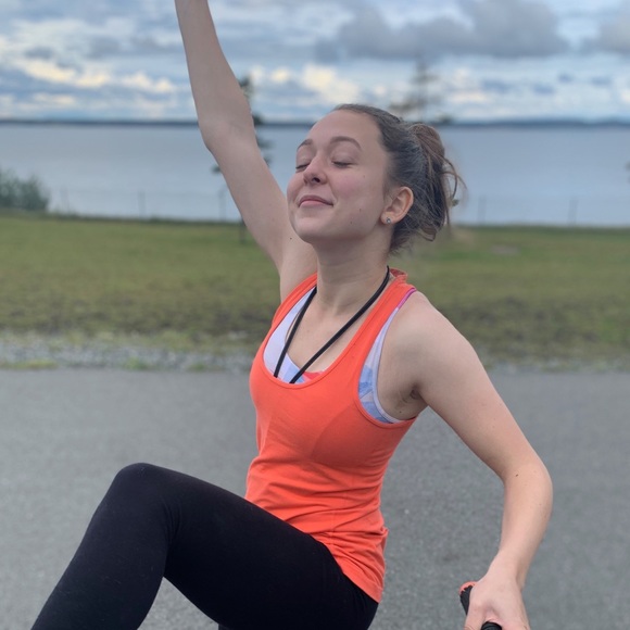 Meet your Posher, Lauren - Picture 1 of 1